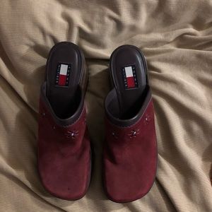 tommy hilfiger wood clogs suede leather mules